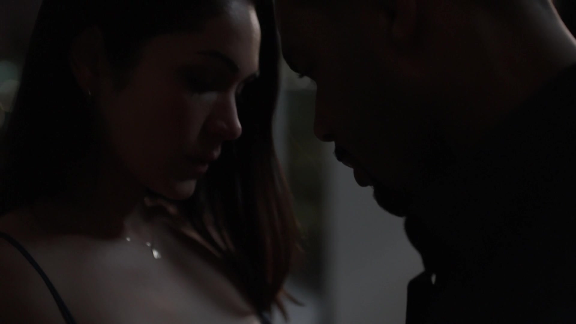 Lela_Loren__Leslie_Lopez_-_Power_s01e05 (2014)